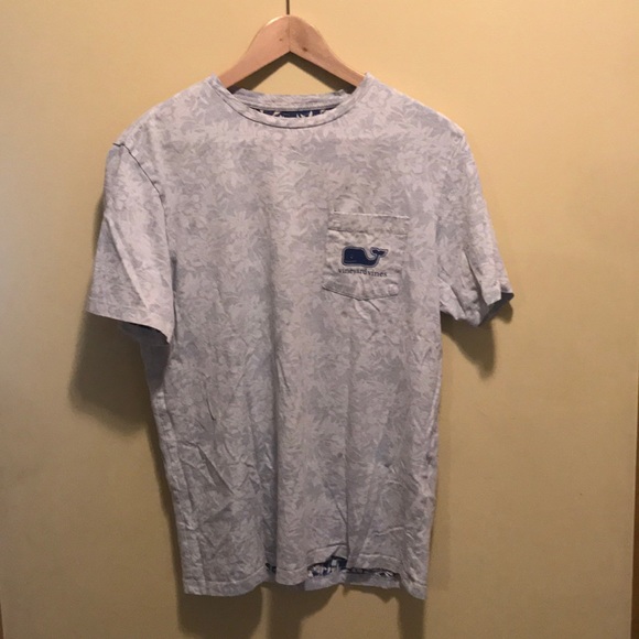 Hawaiian vineyard vine short sleeve shirt - Picture 1 of 4